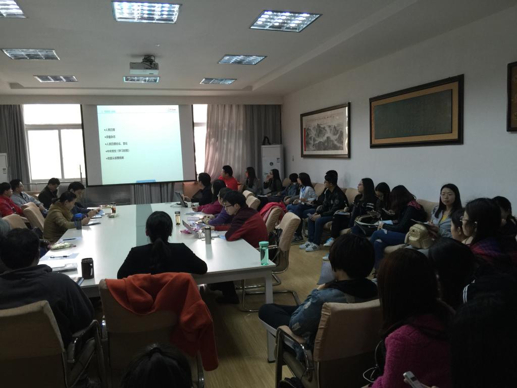 人民网数据库专家来3044永利集团有限公司讲座