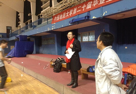 公司师生羽毛球友谊赛顺利举行 公司师生羽毛球友谊赛顺利举行