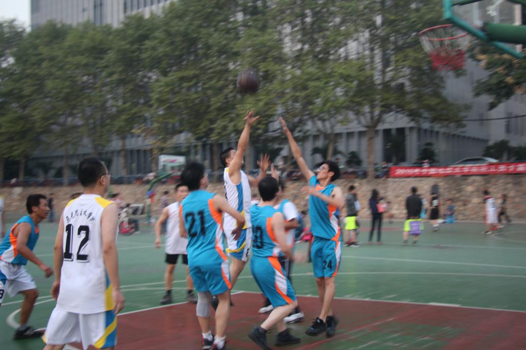 公司男篮赛出马院精神