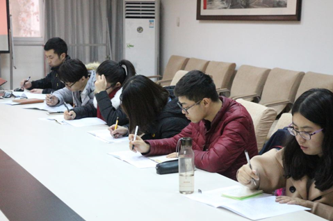 【两学一做】公司党委书记侯志军带领公司员工干部学习习近平在高校思想政治工作会议上的讲话精神